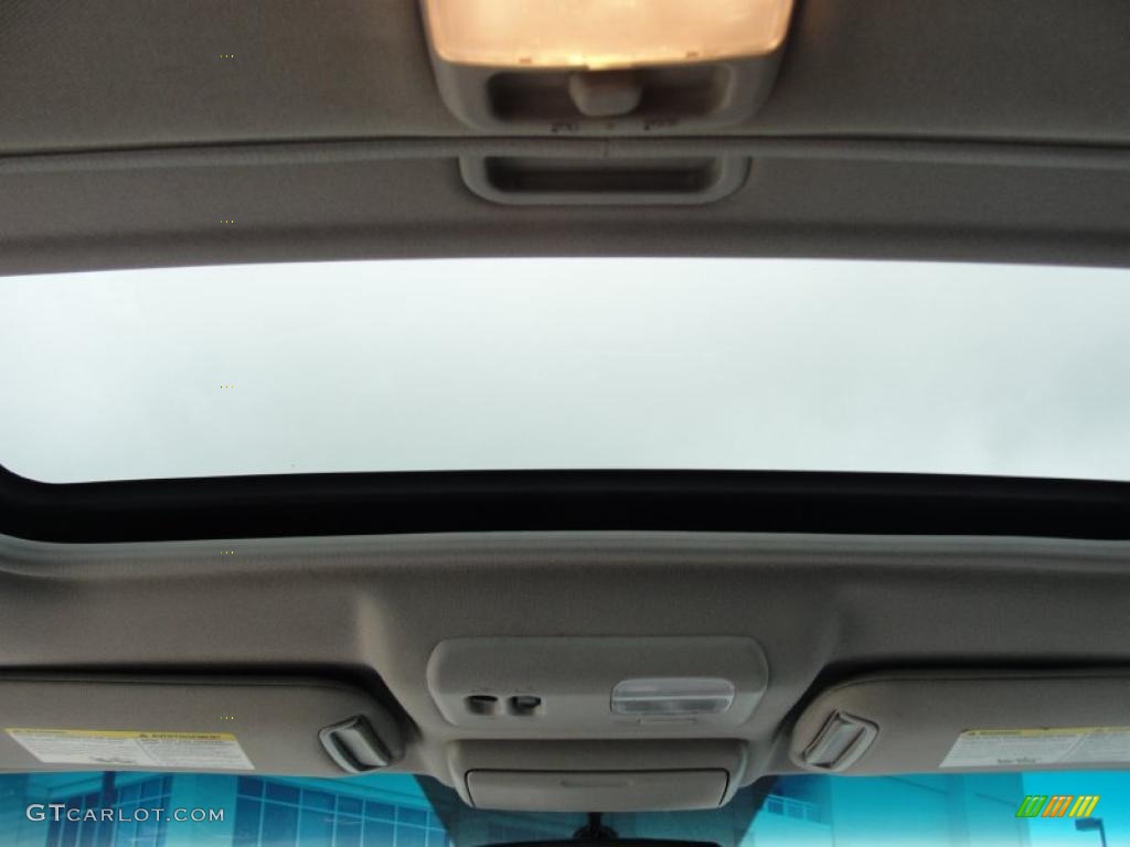 2006 Altima 3.5 SE-R - Super Black / Charcoal photo #40