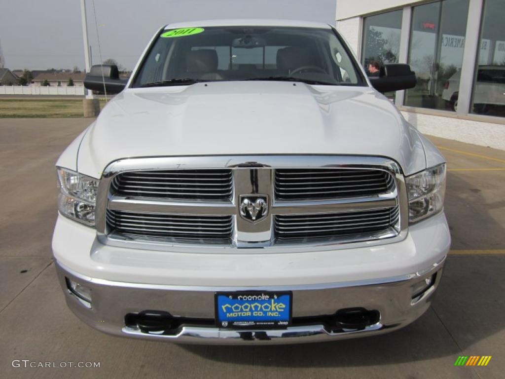 2011 Ram 1500 Lone Star Crew Cab 4x4 - Bright White / Light Pebble Beige/Bark Brown photo #3