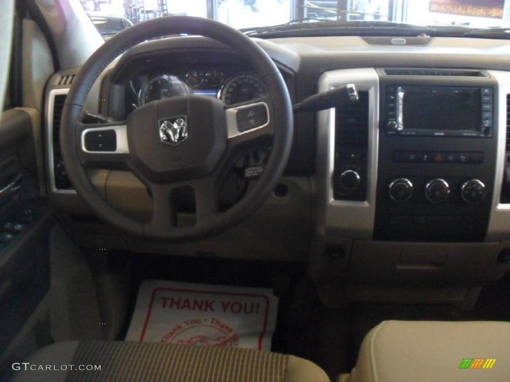 2011 Ram 1500 Big Horn Crew Cab 4x4 - White Gold / Light Pebble Beige/Bark Brown photo #18