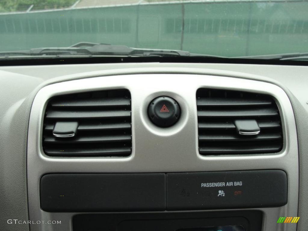 2008 Colorado Work Truck Regular Cab - Victory Red / Medium Pewter photo #27