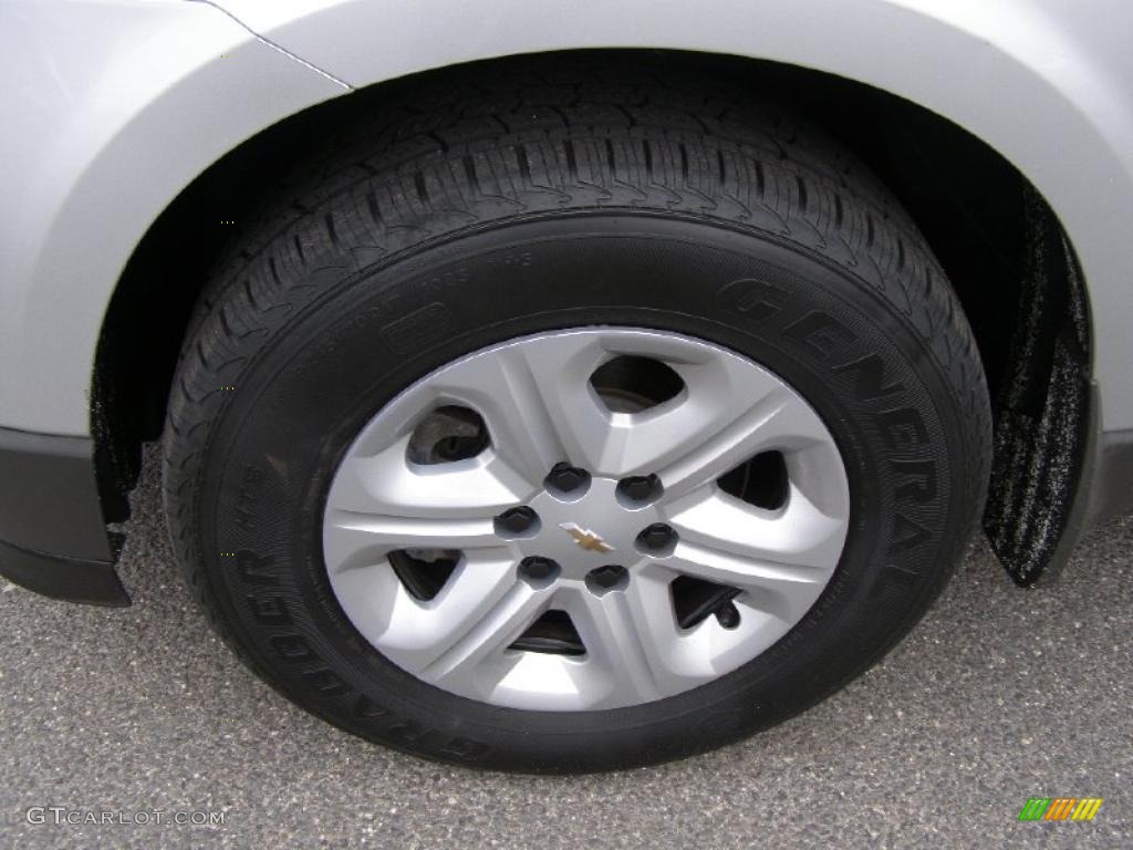 2010 Chevrolet Traverse LS AWD Wheel Photos