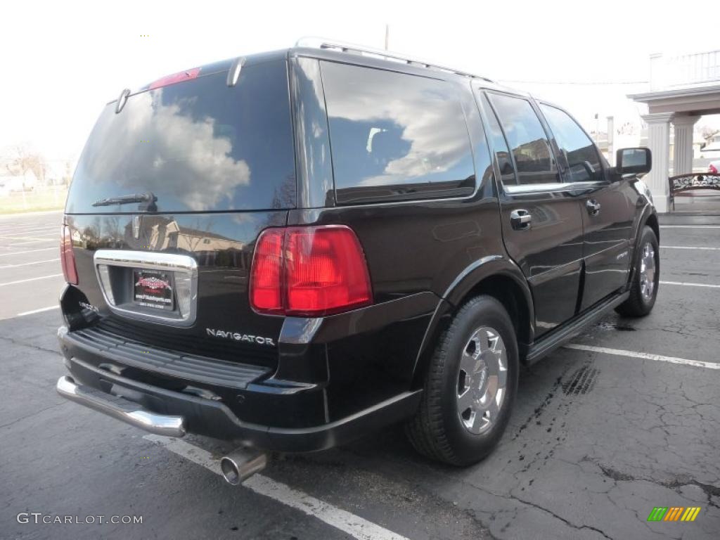 2006 Navigator Luxury 4x4 - Black / Camel photo #3