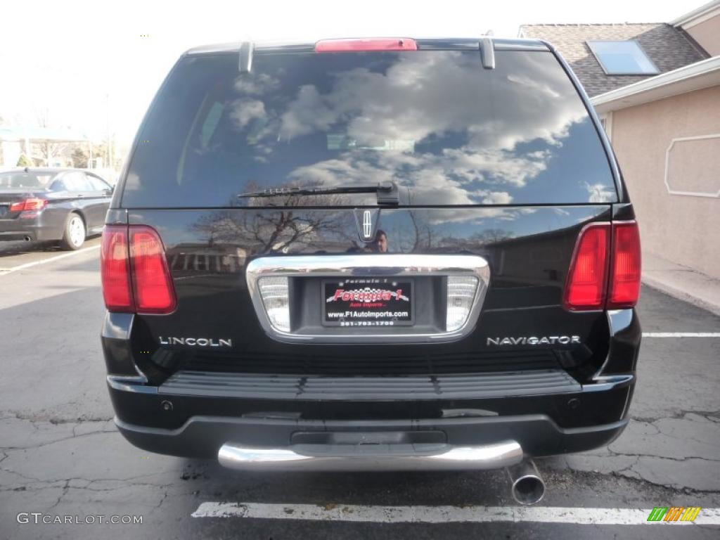 2006 Navigator Luxury 4x4 - Black / Camel photo #16