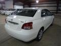 Polar White - Yaris Sedan Photo No. 4