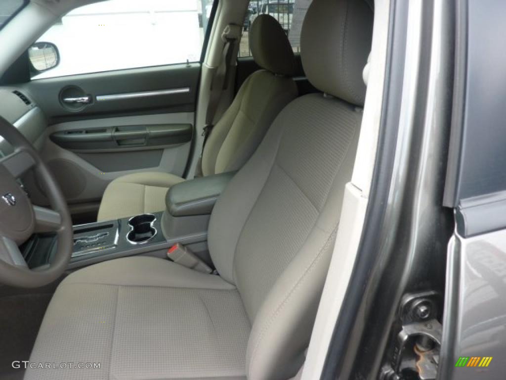 Dark Khaki/Light Graystone Interior 2008 Dodge Magnum SXT Photo #47576687