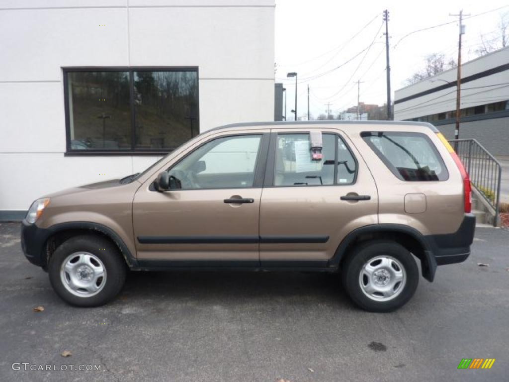 2004 CR-V LX 4WD - Mojave Mist Metallic / Saddle photo #1