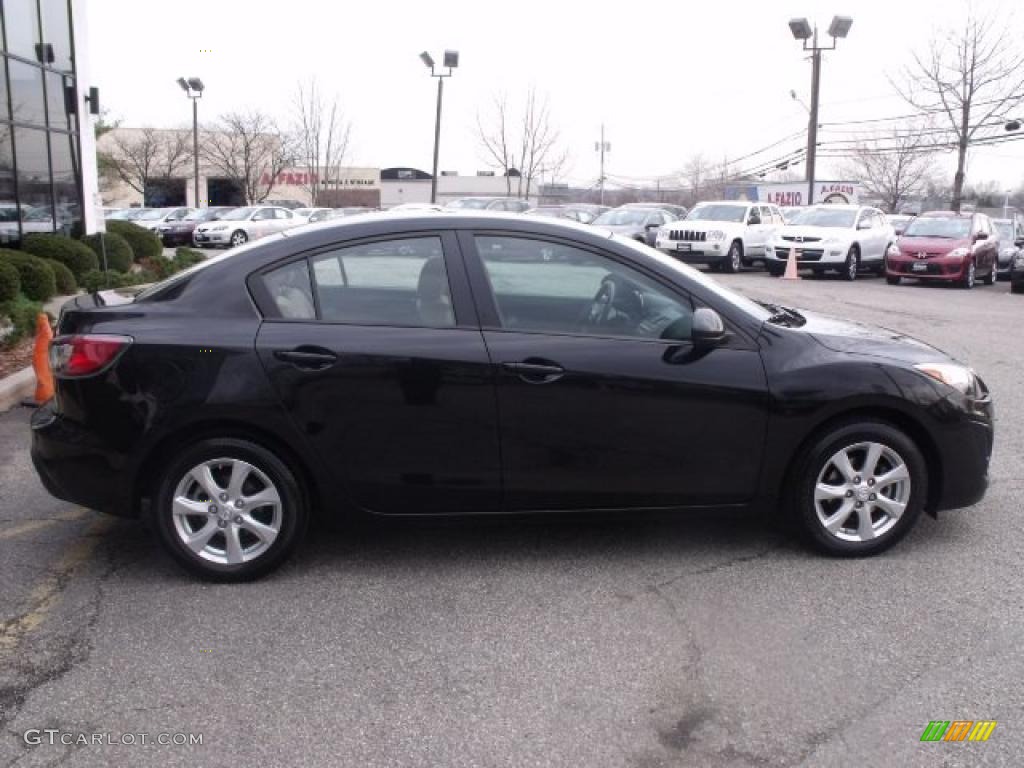 2010 MAZDA3 i Touring 4 Door - Black Mica / Dune Beige photo #8