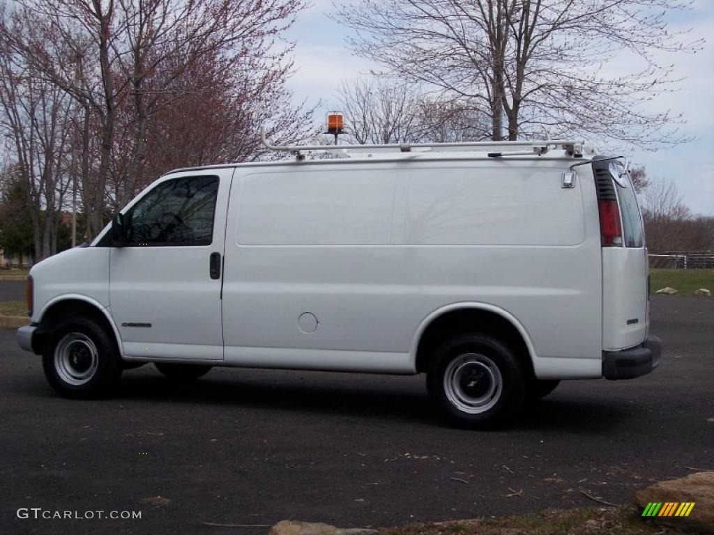 2002 Express 2500 Commercial Van - Summit White / Dark Pewter photo #13