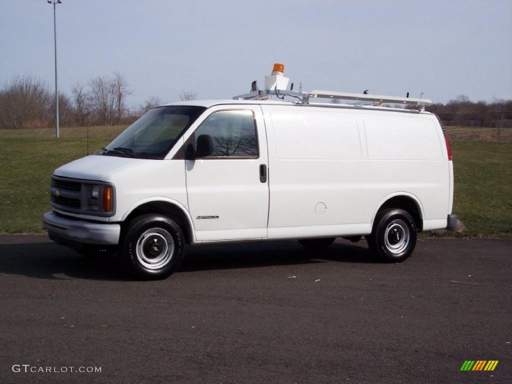 Summit White 2000 Chevrolet Express G2500 Commercial Exterior Photo #47580203