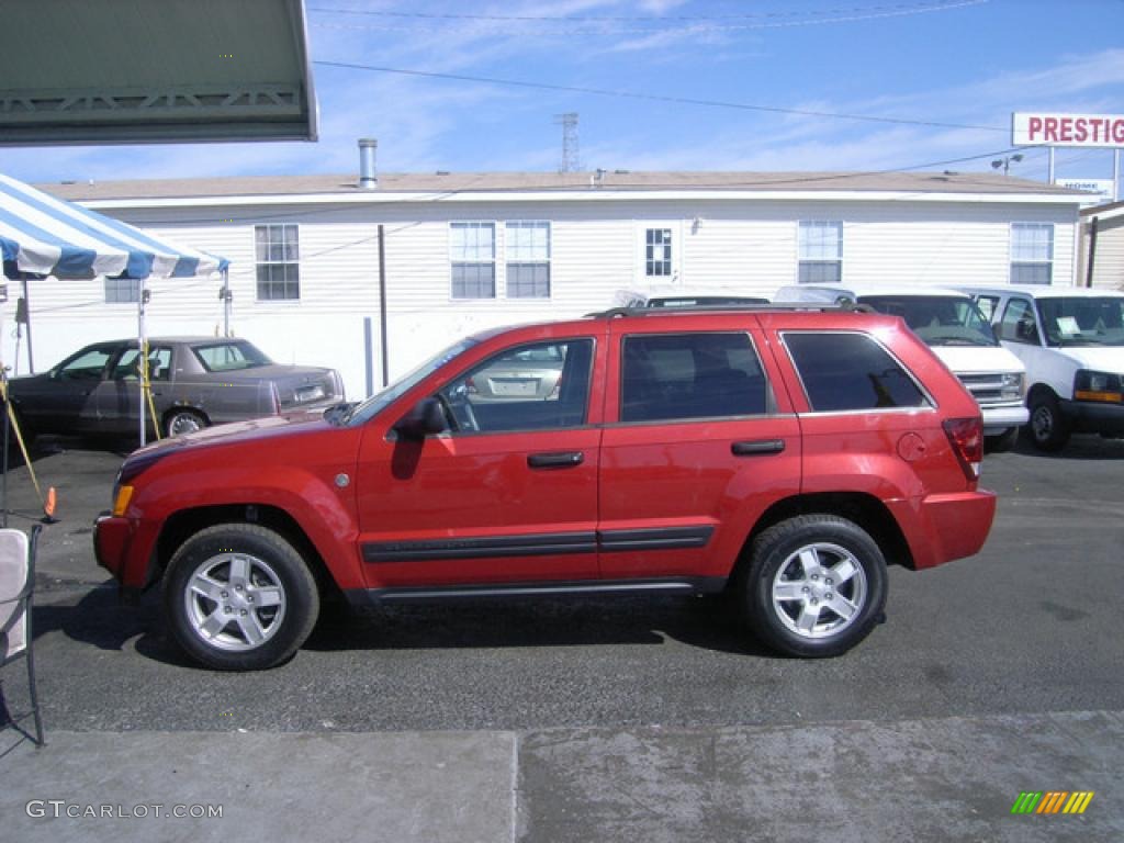 2005 Grand Cherokee Laredo 4x4 - Inferno Red Crystal Pearl / Medium Slate Gray photo #1