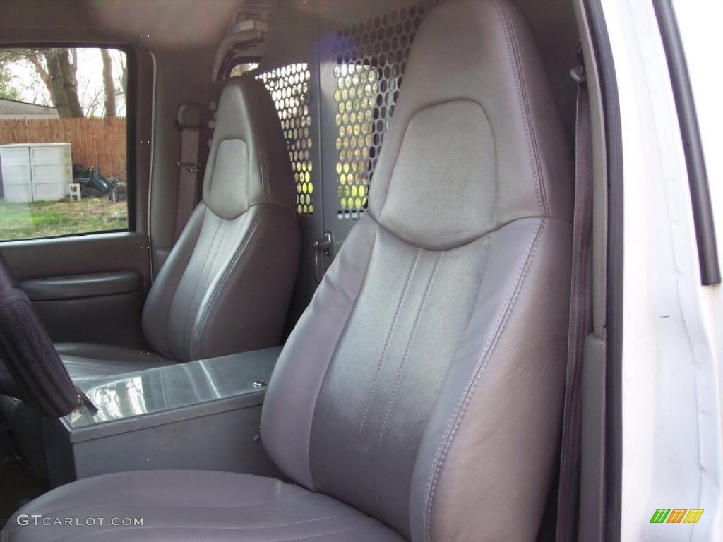 Medium Gray Interior 2000 Chevrolet Express G2500 Commercial Photo #47580386