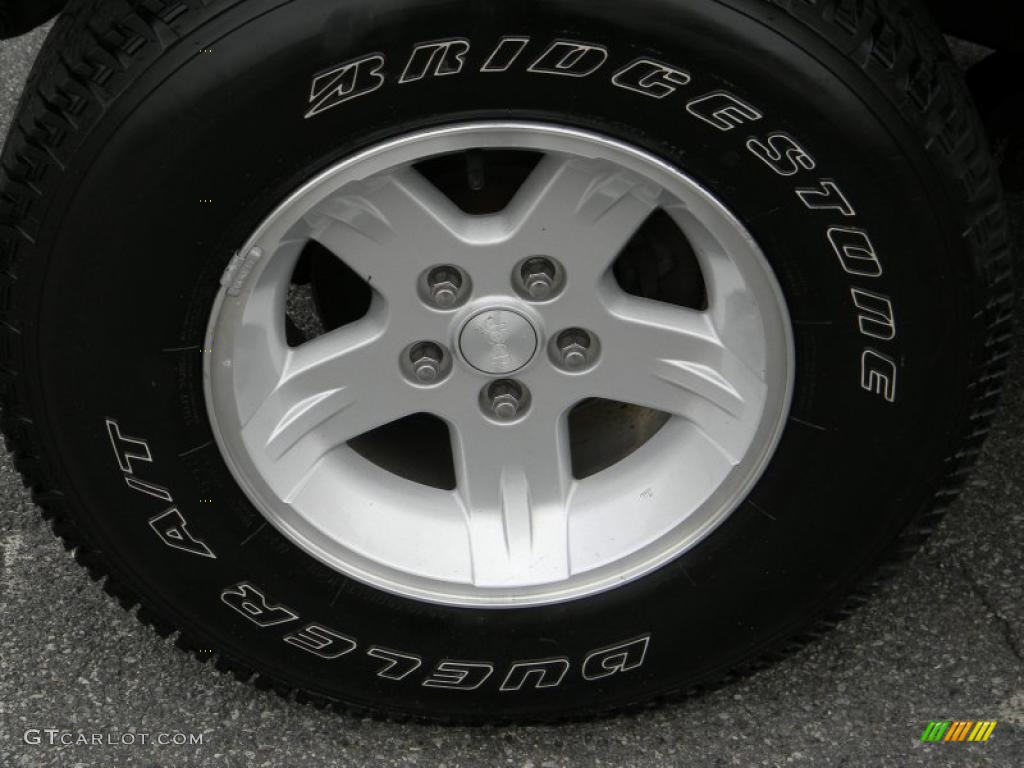 2004 Jeep Wrangler Sahara 4x4 Wheel Photos