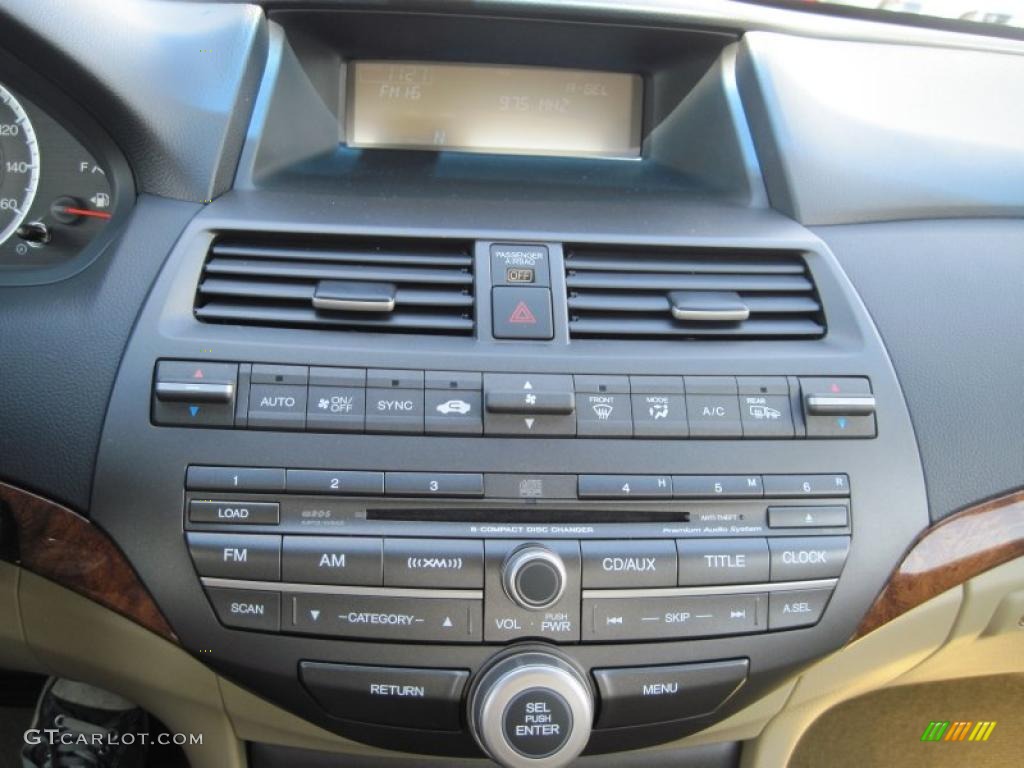 2011 Honda Accord EX-L Sedan Controls Photos
