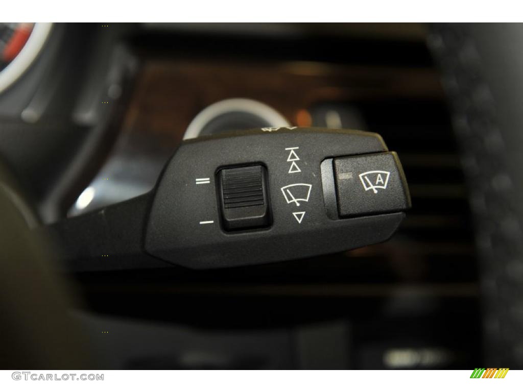 2011 3 Series 328i Sedan - Titanium Silver Metallic / Black Dakota Leather photo #9