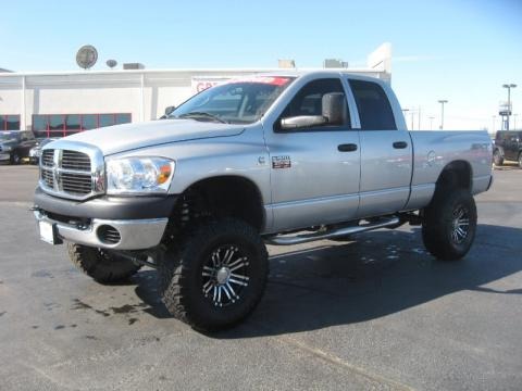 2009 Dodge Ram 2500 SXT Quad Cab 4x4 Data, Info and Specs