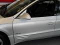 2002 Galaxy Silver Metallic Pontiac Bonneville SLE  photo #3
