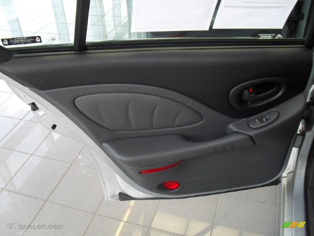 2002 Pontiac Bonneville SLE Dark Pewter Door Panel Photo #47585176