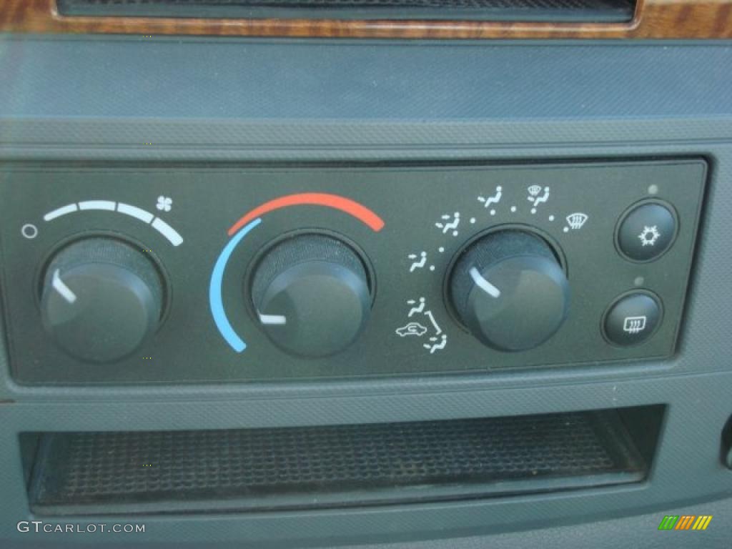 2006 Dodge Ram 2500 SLT Regular Cab Controls Photos