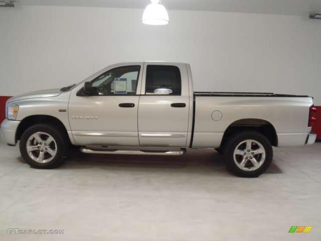 2007 Ram 1500 Laramie Quad Cab 4x4 - Bright Silver Metallic / Medium Slate Gray photo #6