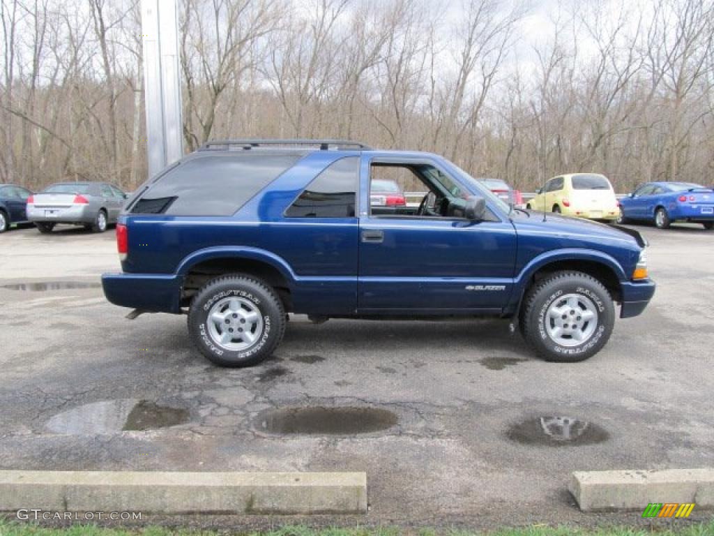 Indigo Blue Metallic 2002 Chevrolet Blazer LS 4x4 Exterior Photo #47588152