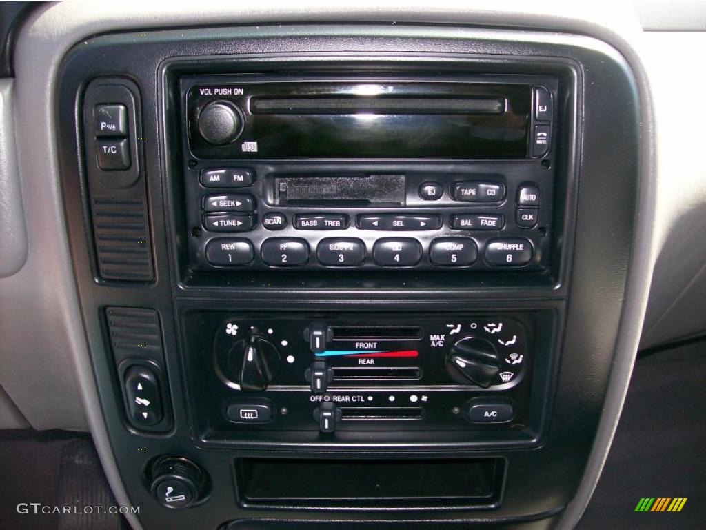 2002 Ford Windstar Sport Controls Photos