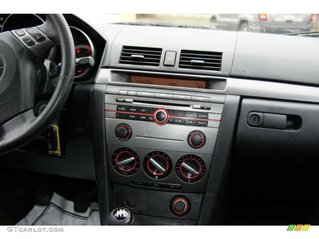2007 Mazda MAZDA3 s Touring Hatchback Controls Photo #47590813