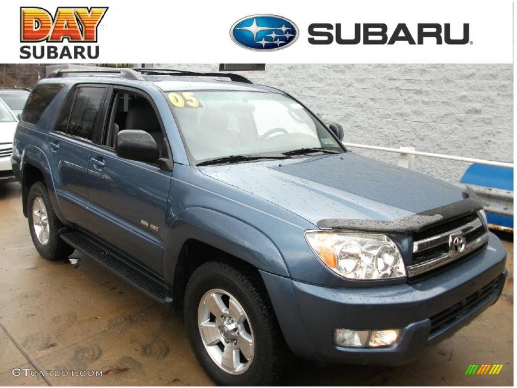 2005 4Runner SR5 4x4 - Pacific Blue Metallic / Stone photo #1