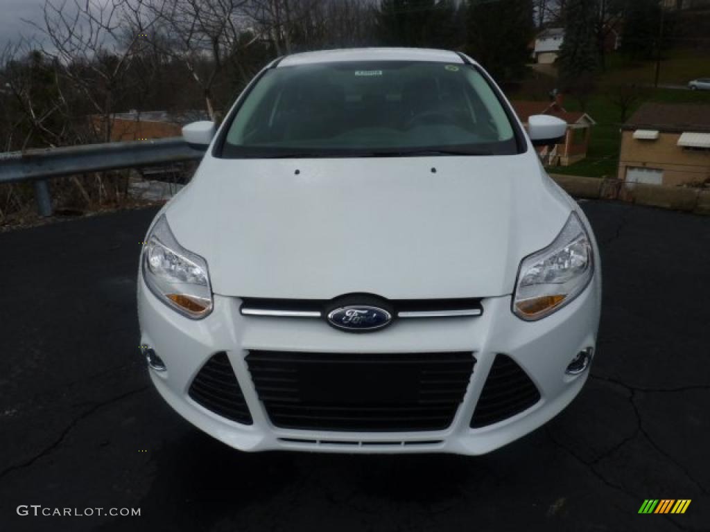 Oxford White 2012 Ford Focus SE Sedan Exterior Photo #47596423