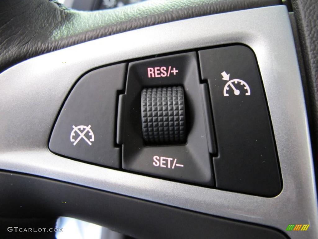 2011 GMC Terrain SLT Controls Photo #47597894