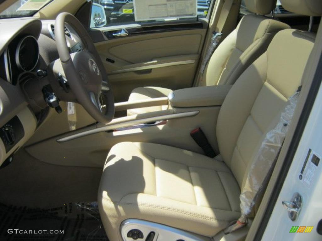 Cashmere Interior 2011 Mercedes-Benz ML 350 BlueTEC 4Matic Photo #47598269
