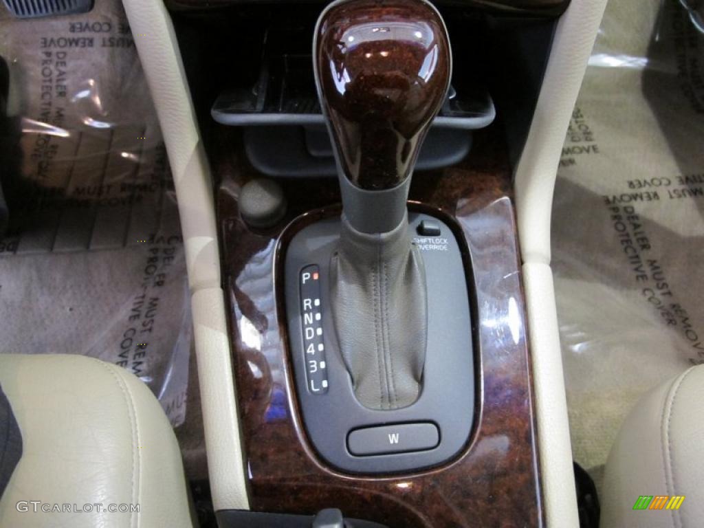 2000 Volvo S70 Standard S70 Model 5 Speed Automatic Transmission Photo #47599148