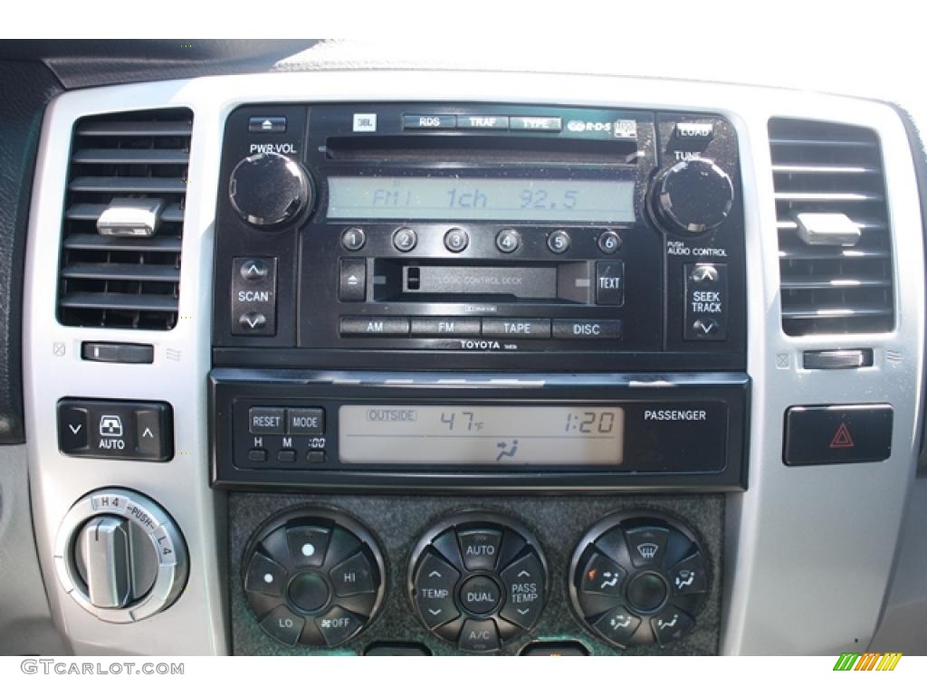 2004 Toyota 4Runner Limited 4x4 Controls Photo #47599631