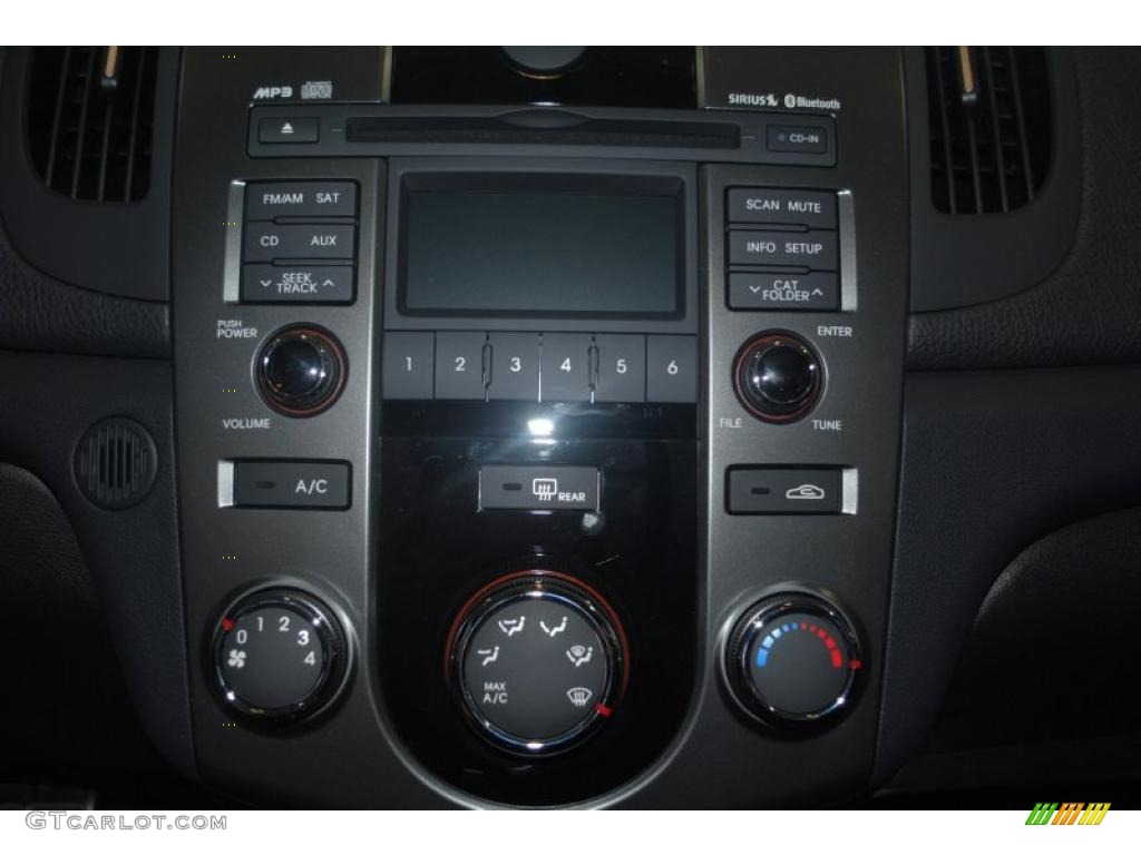 2011 Kia Forte SX Controls Photo #47600726