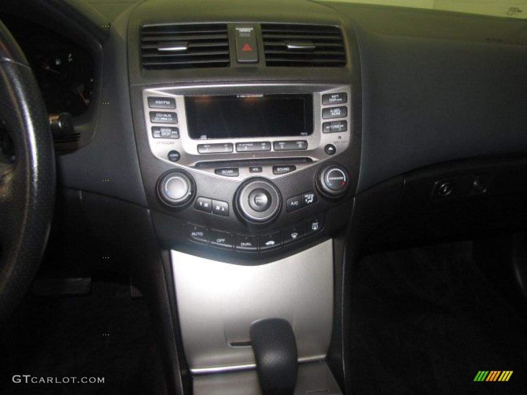 2006 Accord EX-L Coupe - Alabaster Silver Metallic / Black photo #11
