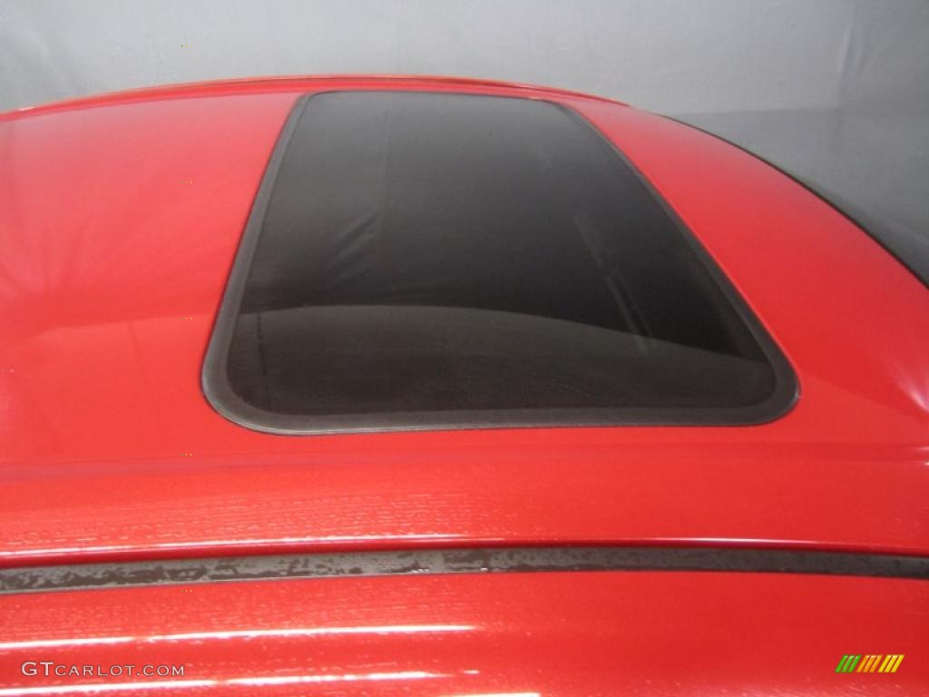2005 MAZDA3 s Sedan - Velocity Red Mica / Black/Red photo #19