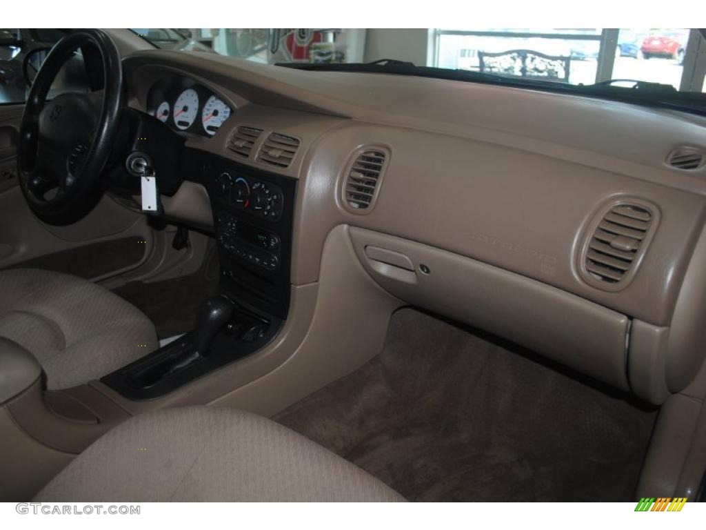 2002 Intrepid ES - Light Almond Pearl Metallic / Sandstone photo #14