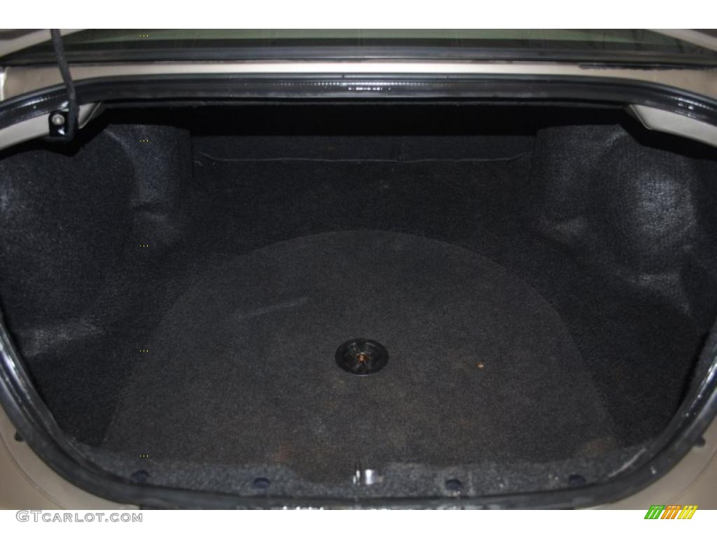 2002 Dodge Intrepid ES Trunk Photo #47603927