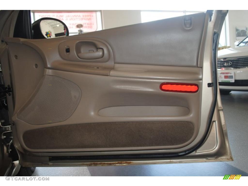 2002 Intrepid ES - Light Almond Pearl Metallic / Sandstone photo #40