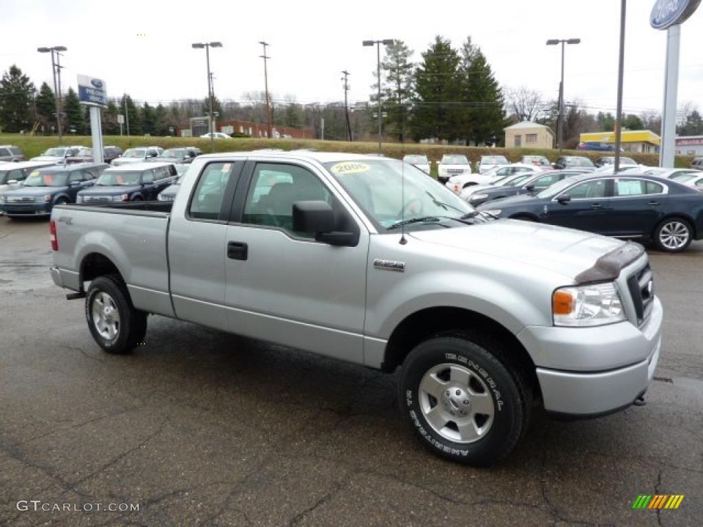 2006 F150 STX SuperCab 4x4 - Silver Metallic / Medium/Dark Flint photo #6