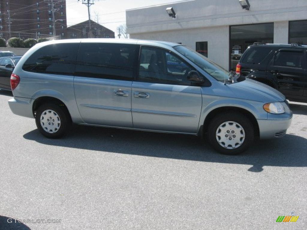 2003 Town & Country LX - Butane Blue Pearl / Gray photo #5