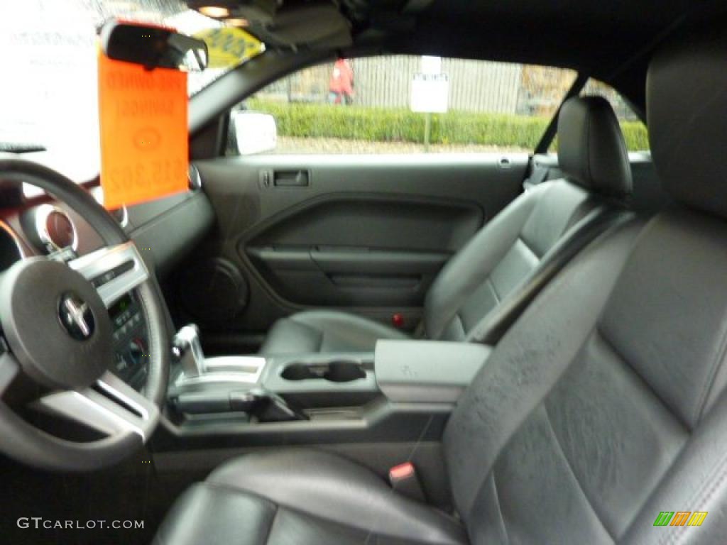 2005 Mustang V6 Premium Convertible - Legend Lime Metallic / Dark Charcoal photo #10