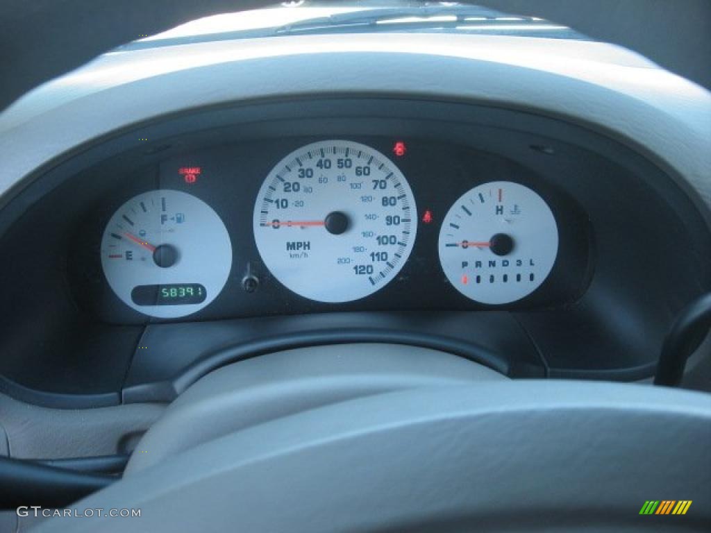 2003 Chrysler Town & Country LX Gauges Photo #47606606