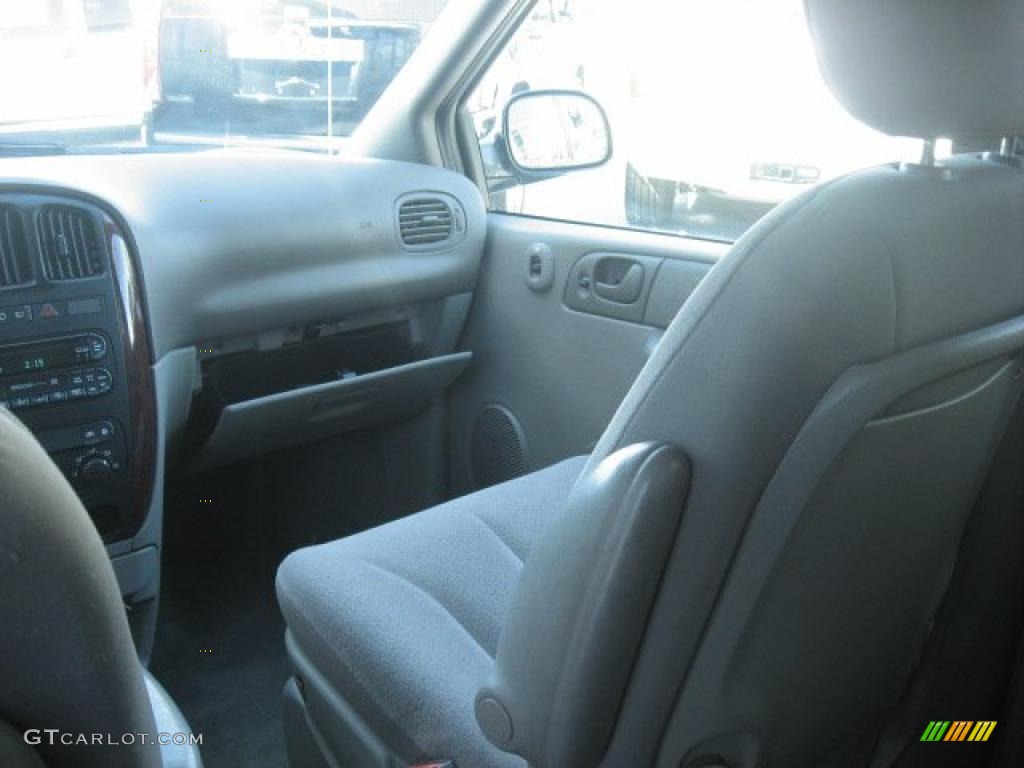 2003 Town & Country LX - Butane Blue Pearl / Gray photo #34