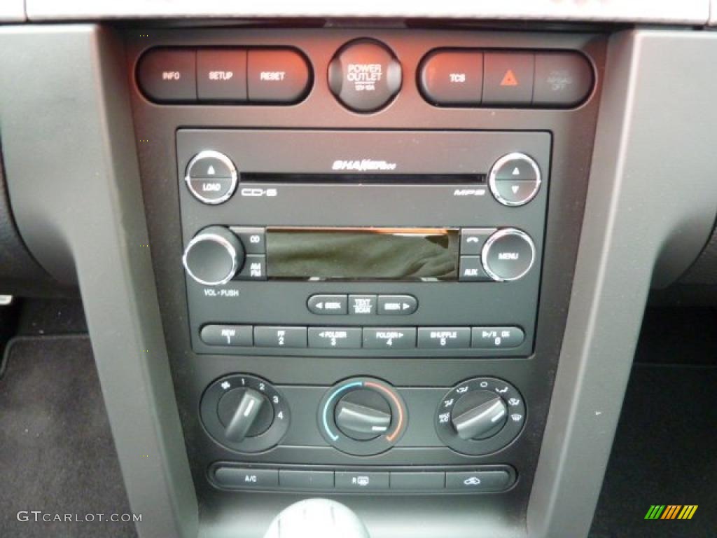 2008 Ford Mustang Bullitt Coupe Controls Photo #47607107