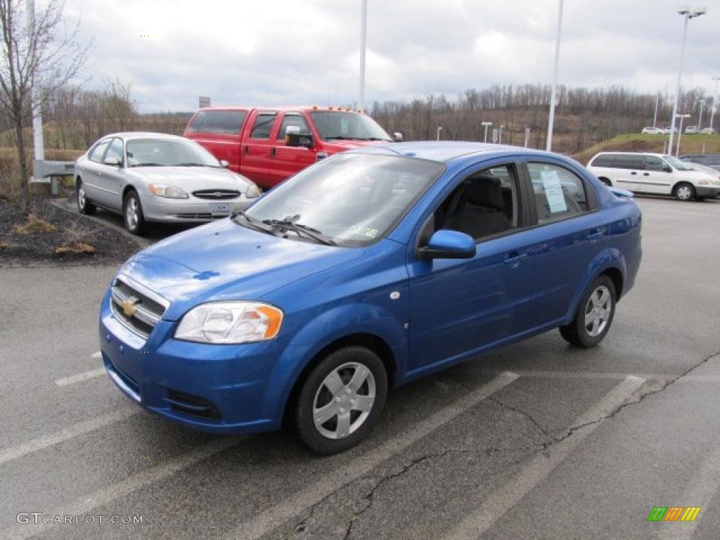 2008 Aveo LS Sedan - Bright Blue Metallic / Charcoal photo #4