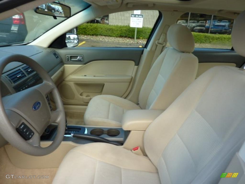 2008 Fusion SE V6 - White Suede / Camel photo #10