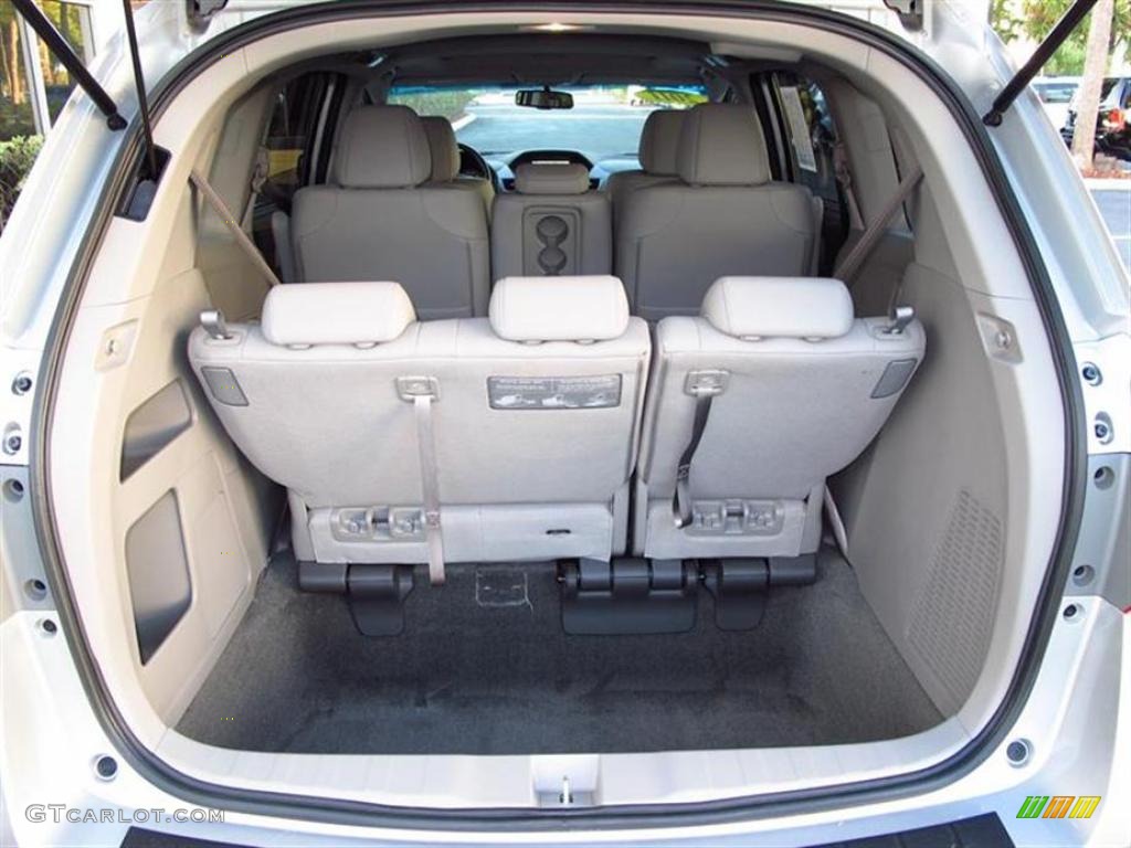 2011 Honda Odyssey EX-L Trunk Photo #47610938