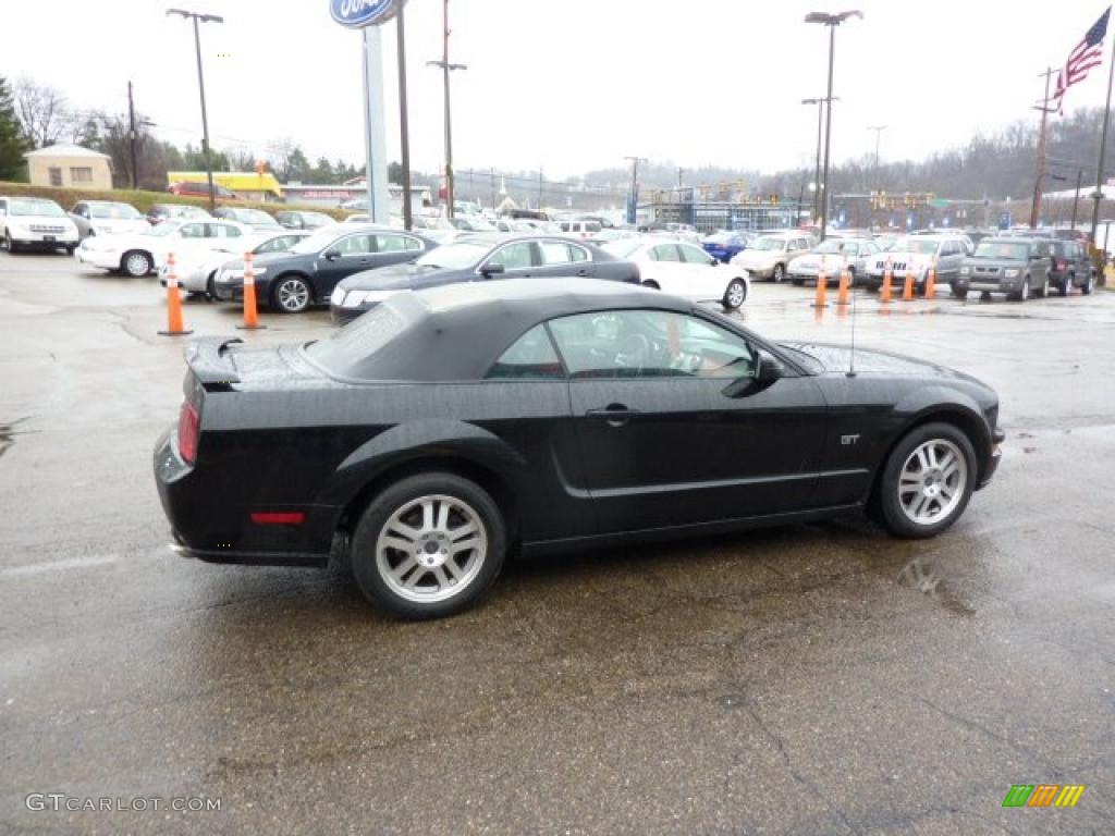 2005 Mustang GT Premium Convertible - Black / Red Leather photo #4