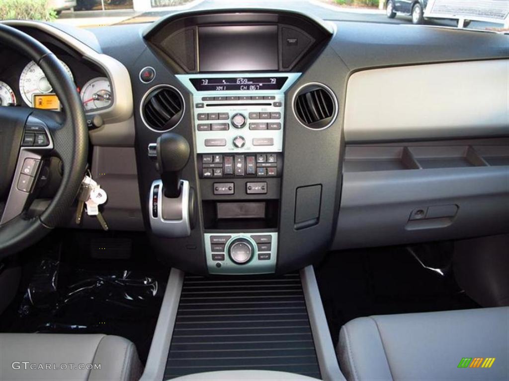 2011 Honda Pilot EX-L Controls Photo #47611358