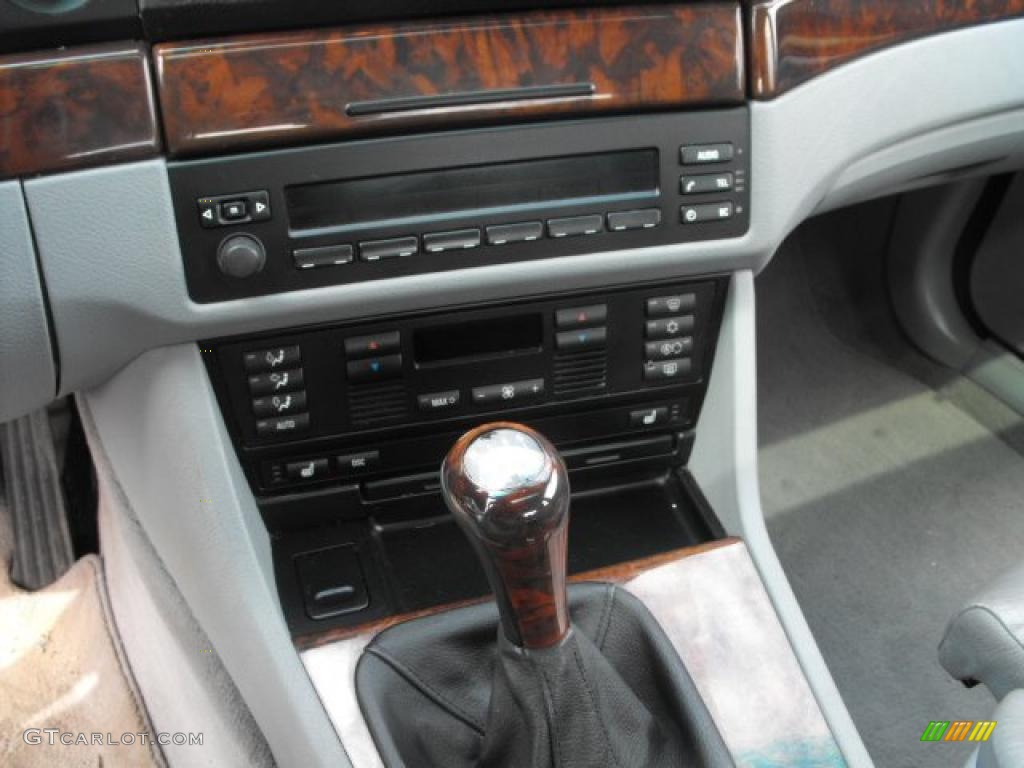 2002 BMW 5 Series 540i Sedan Controls Photo #47613269